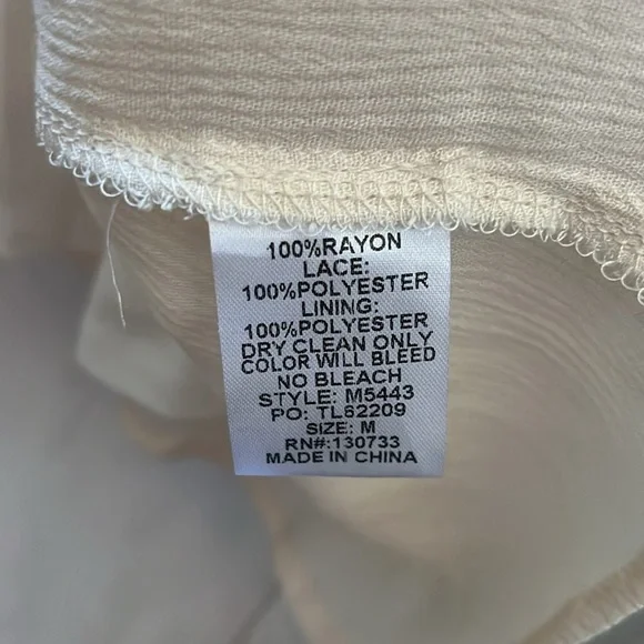 NWT/ Umgee Mid Length Bohemian Cream knee length flowy dress, all seasons! ❤️ - Picture 10 of 10